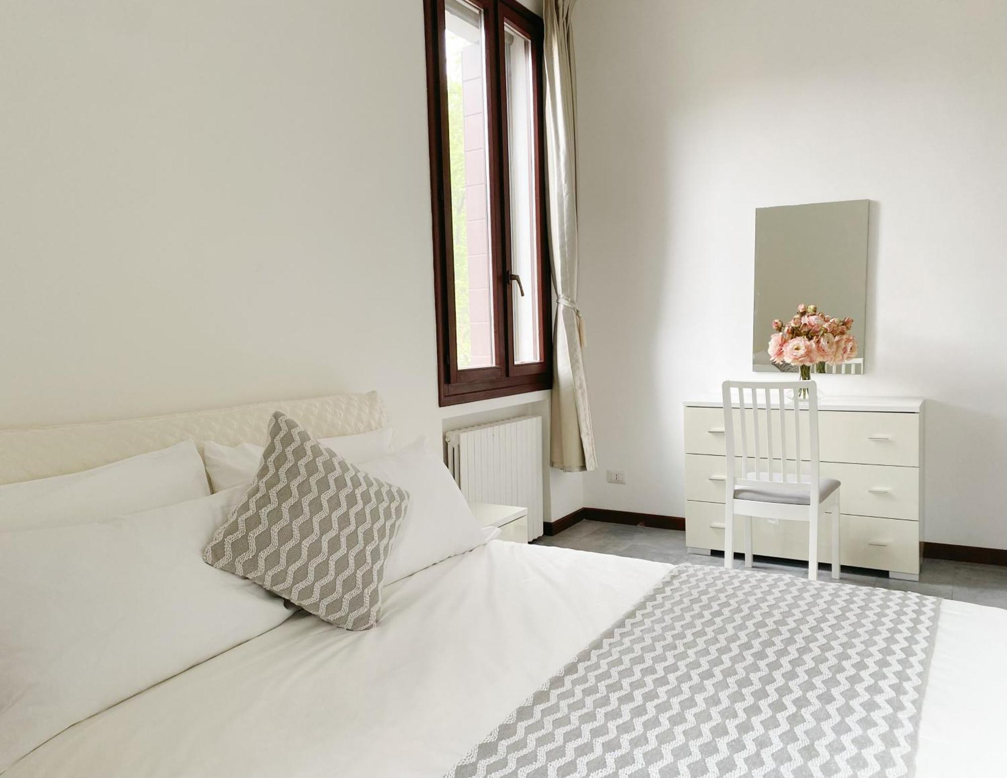 Gris Apartment: Venice *