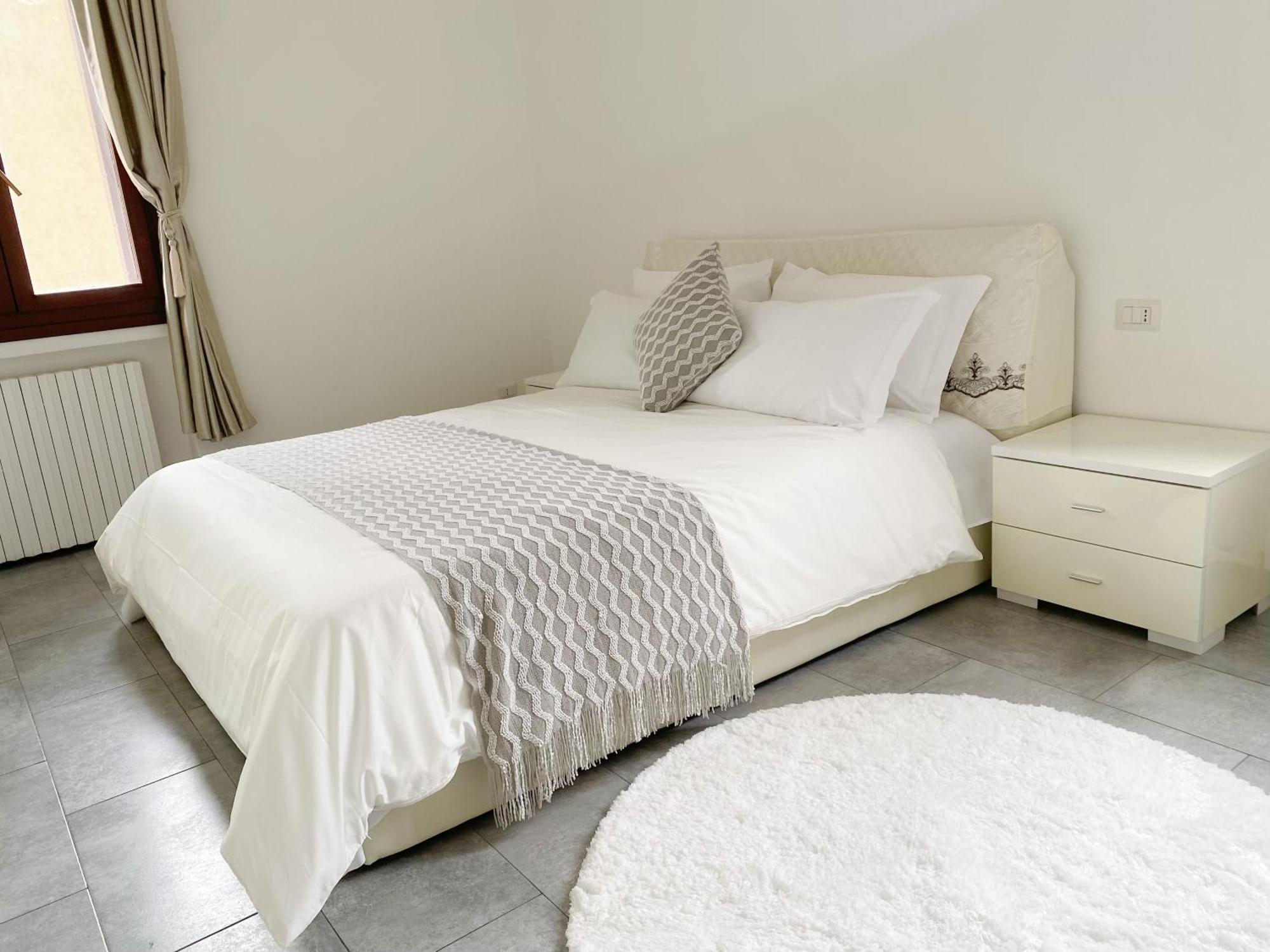 Gris Apartment: Venice * Mestre
